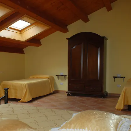 فندق مبيت وإفطار Triskeles