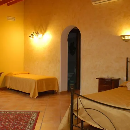 Triskeles فندق مبيت وإفطار 4*