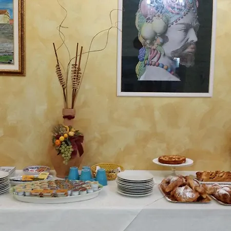 Triskeles לינה וארוחת בוקר 4*
